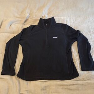 Patagonia Black Quarter-Zip Pullover - wm’s micro d pullover